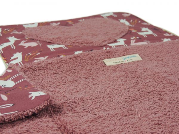 tapis bébé nomade détail éponge rose